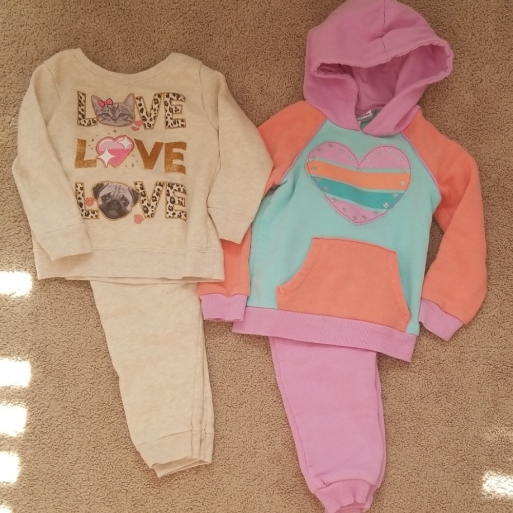 Set of 2 Sweat Suits